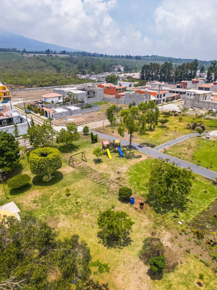 Terrenos a 20 minutos Antigua Guatemala financiamiento - foto 1