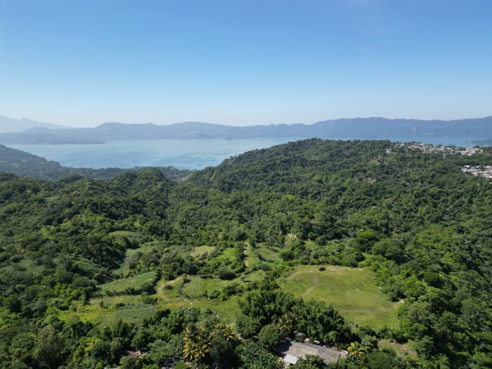 34 manzanas con vista al lago de Ilopango ideal paneles - foto 1