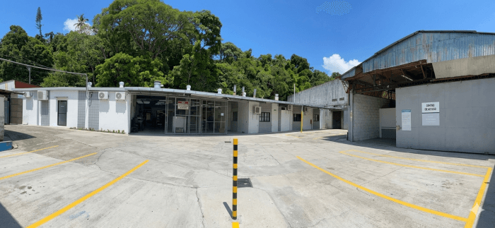 Bodega en Plan de la Laguna 8100 metros y 5 muelles - foto 1