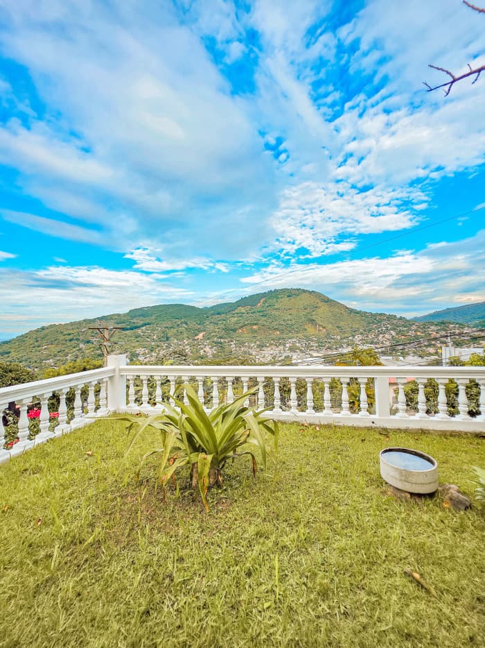 Espectacular casa tipo Quinta en Los Planes de Renderos - foto 1