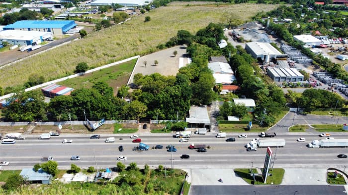 Terreno comercial en alquiler por Mercosal Opico - foto 1
