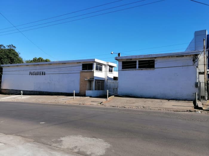 Venta de Amplia Propiedad Comercial en Santa Ana - foto 1
