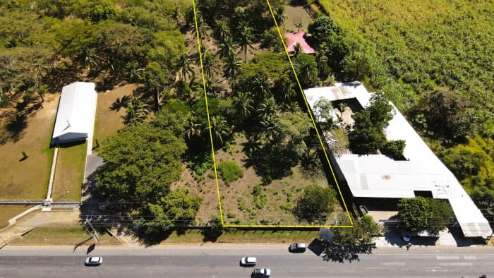 Terreno sobre la Troncal del Norte en Aguilares  - foto 1