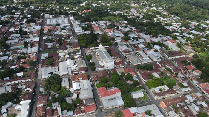 Hotel en venta Berlín Usulután oportunidad de inversión - foto 2
