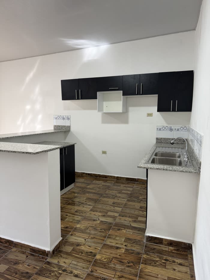 Casa a estrenar en venta en El Edén Colón  - foto 3