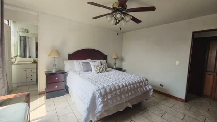 Alquilo apartamento en Las Terrazas San Benito - foto 2
