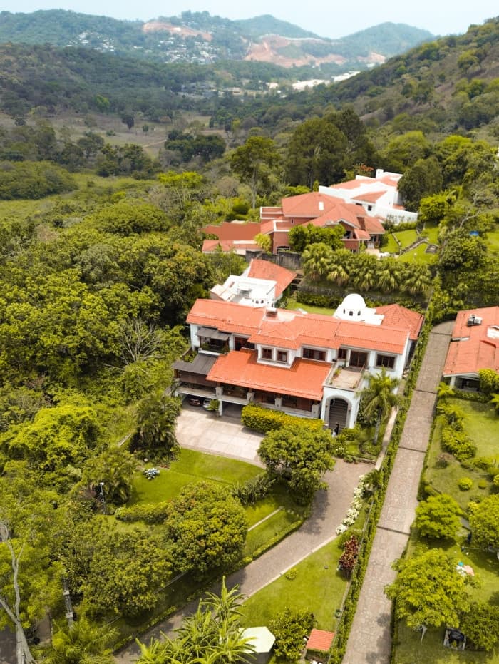 Casa exclusiva en Sierra de Santa Elena  - foto 2