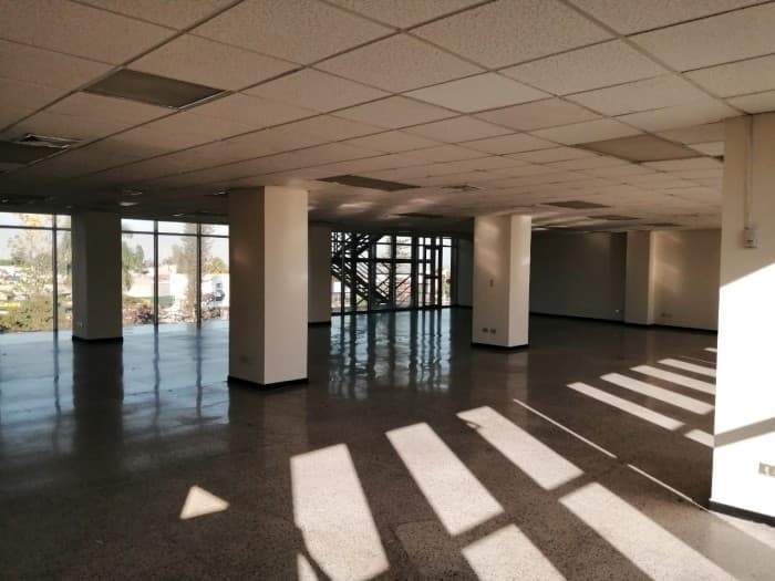 ALQUILO 460 M2 en Edificio frente a Salvador del Mundo - foto 3