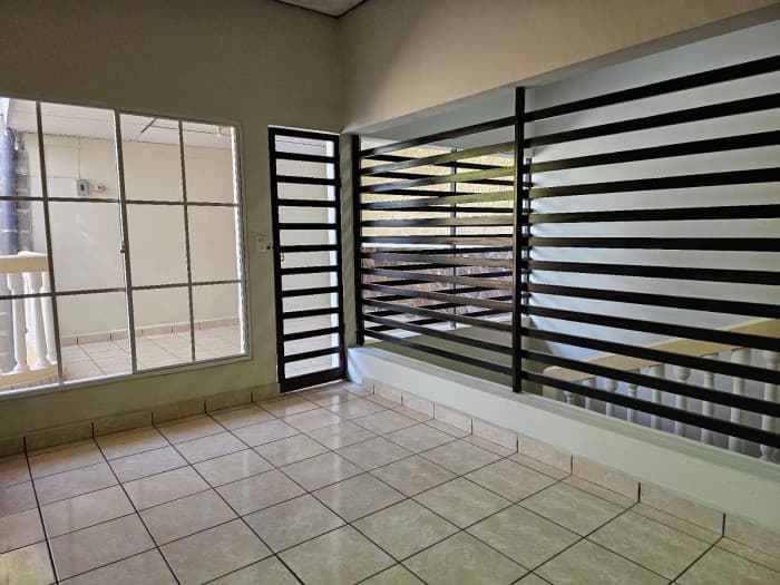 Casa comercial en centro de San Miguel - foto 3