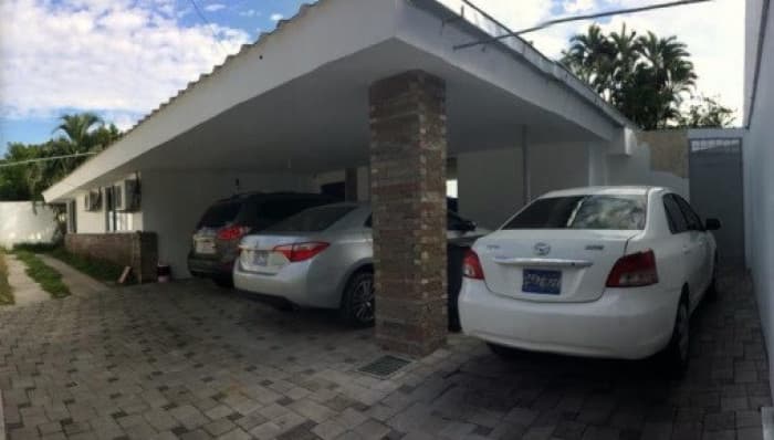 Alquilo propiedad comercial 539 m² Escalón 9 parqueos - foto 2