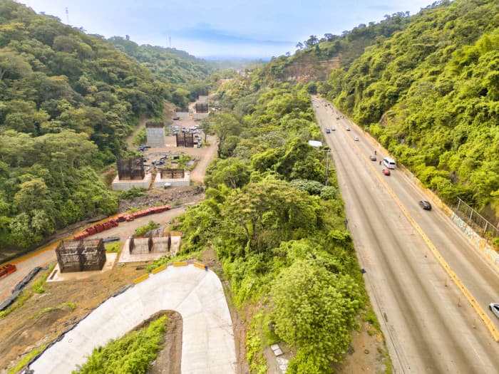 Finca de 246 manzanas a orilla de carretera Los Chorros - foto 4