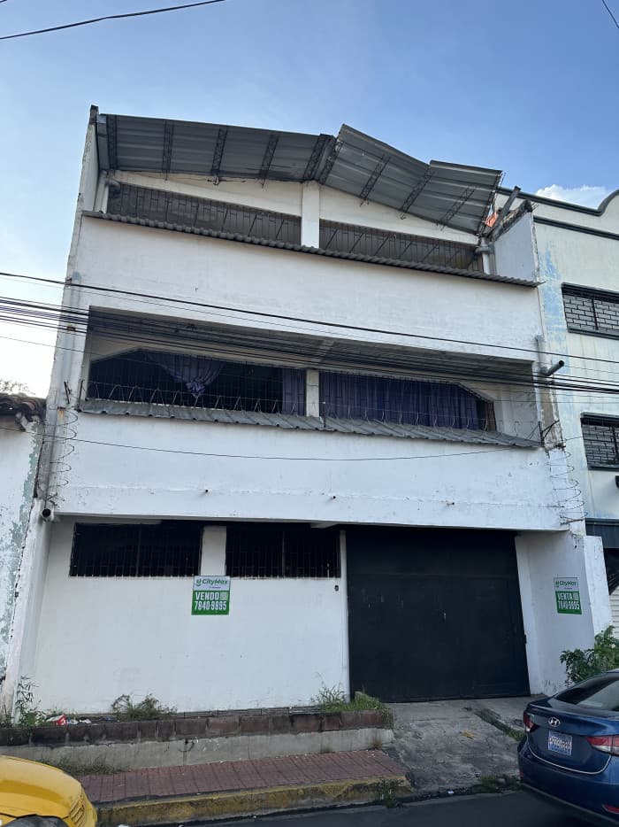 Edificio con excelente ubicación en Venta en San Miguel - foto 3