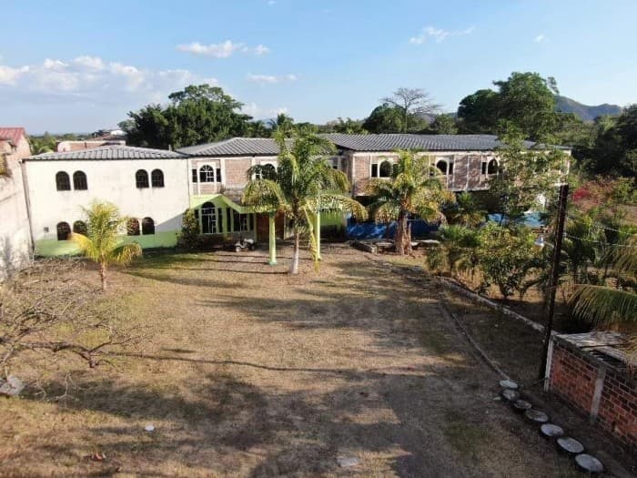 Propiedad comercial en Santa Ana buena ubicación - foto 2