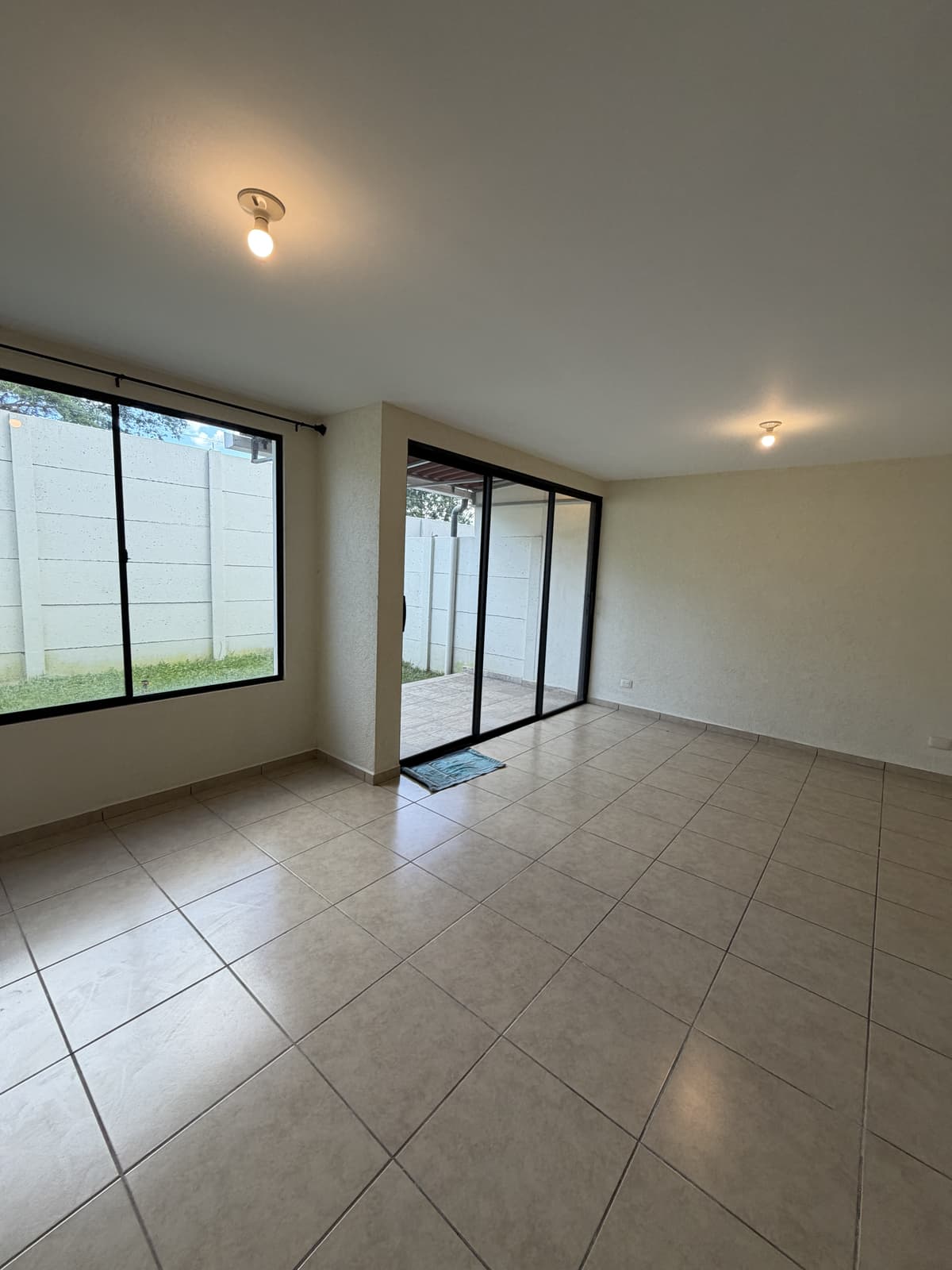 Casa a estrenar en alquiler Res Paseo Las Flores - foto 2