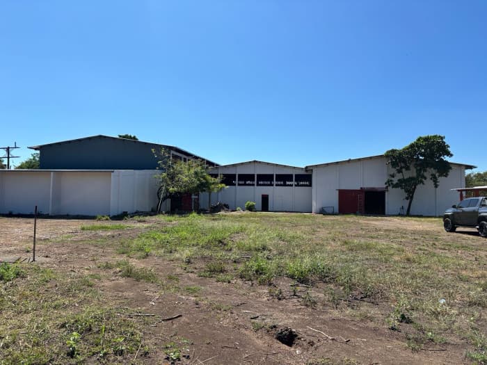1,988 Mts de Bodega en venta o alquiler cerca frontera - foto 4