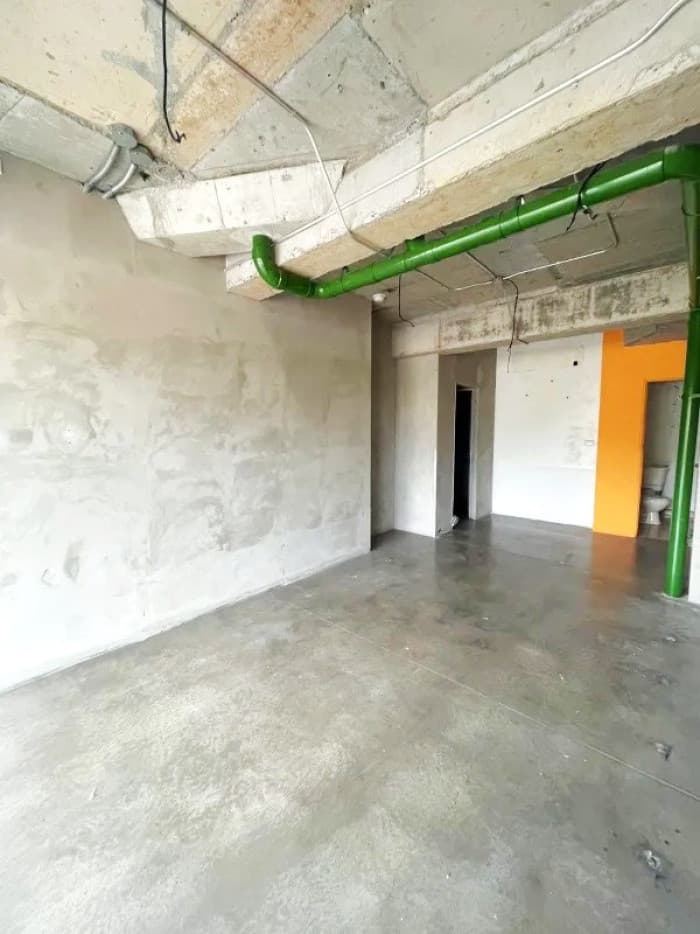 Local comercial en alquiler La Zarzamora Santa Ana - foto 3