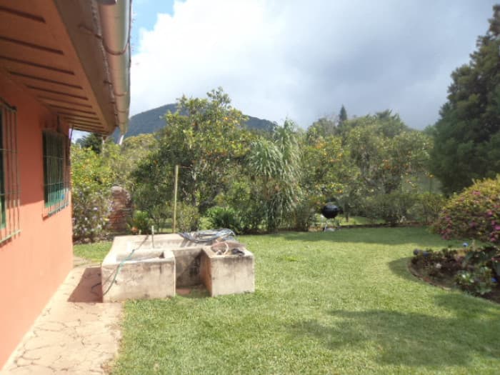 Vendo casa de campo en el centro de Apaneca Ahuachapán - foto 4