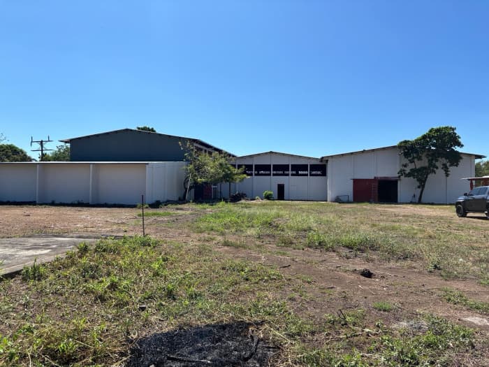 1,988 Mts de Bodega en venta o alquiler cerca frontera - foto 3
