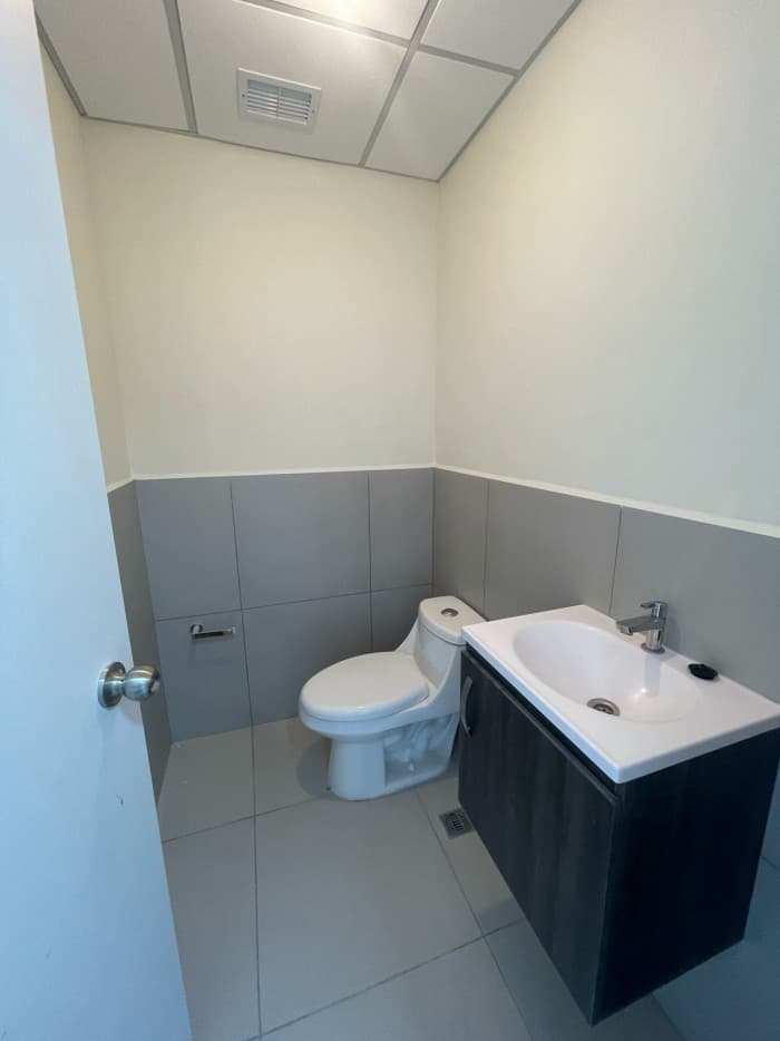 Consultorio medico en alquiler Torre Humana  - foto 4