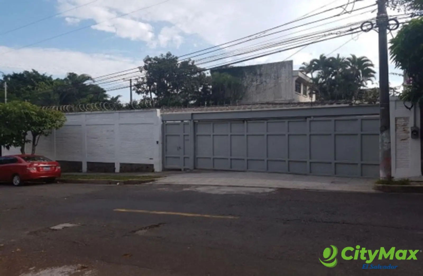 Alquilo propiedad comercial 539 m² Escalón 9 parqueos - foto 1
