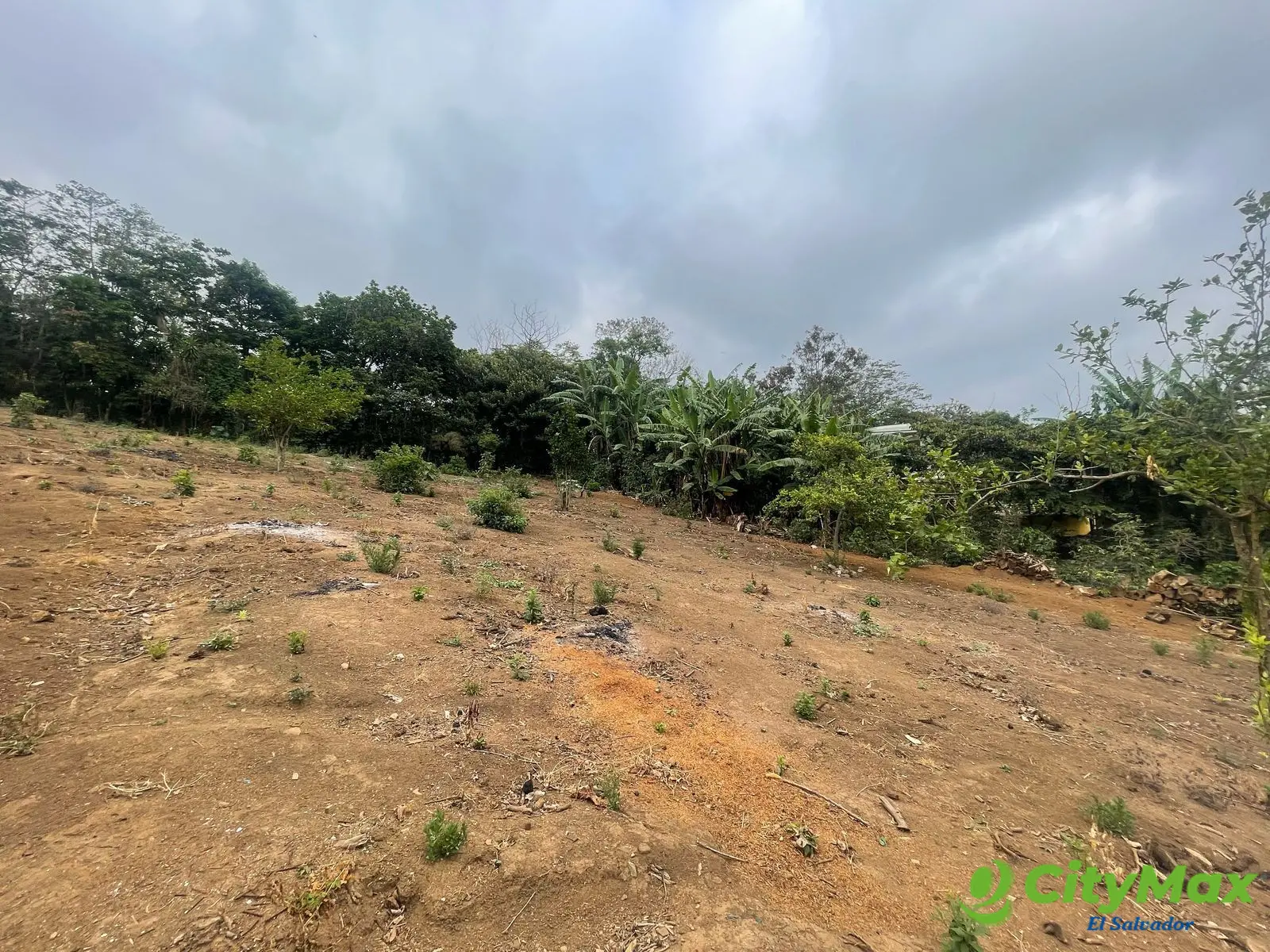 Terreno en venta en El Guamo Juayúa Sonsonate - foto 1