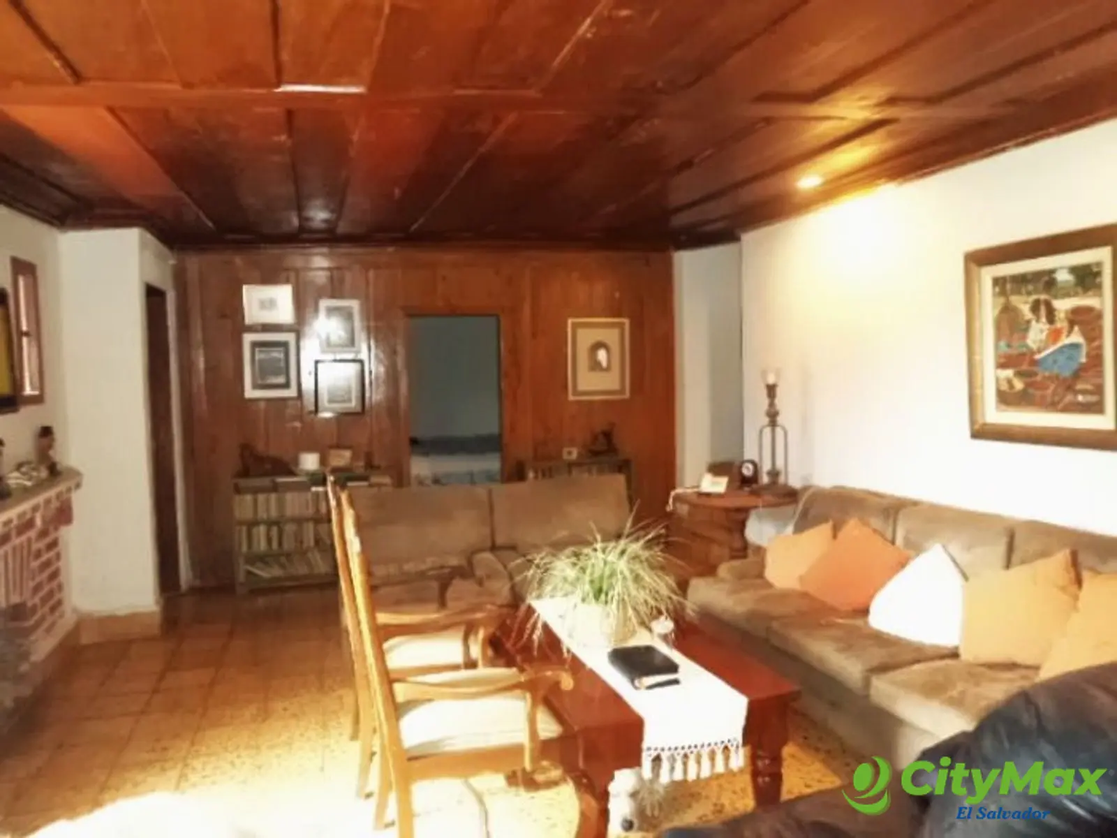  Vendo casa de campo en el centro de Apaneca Ahuachapán - Sala