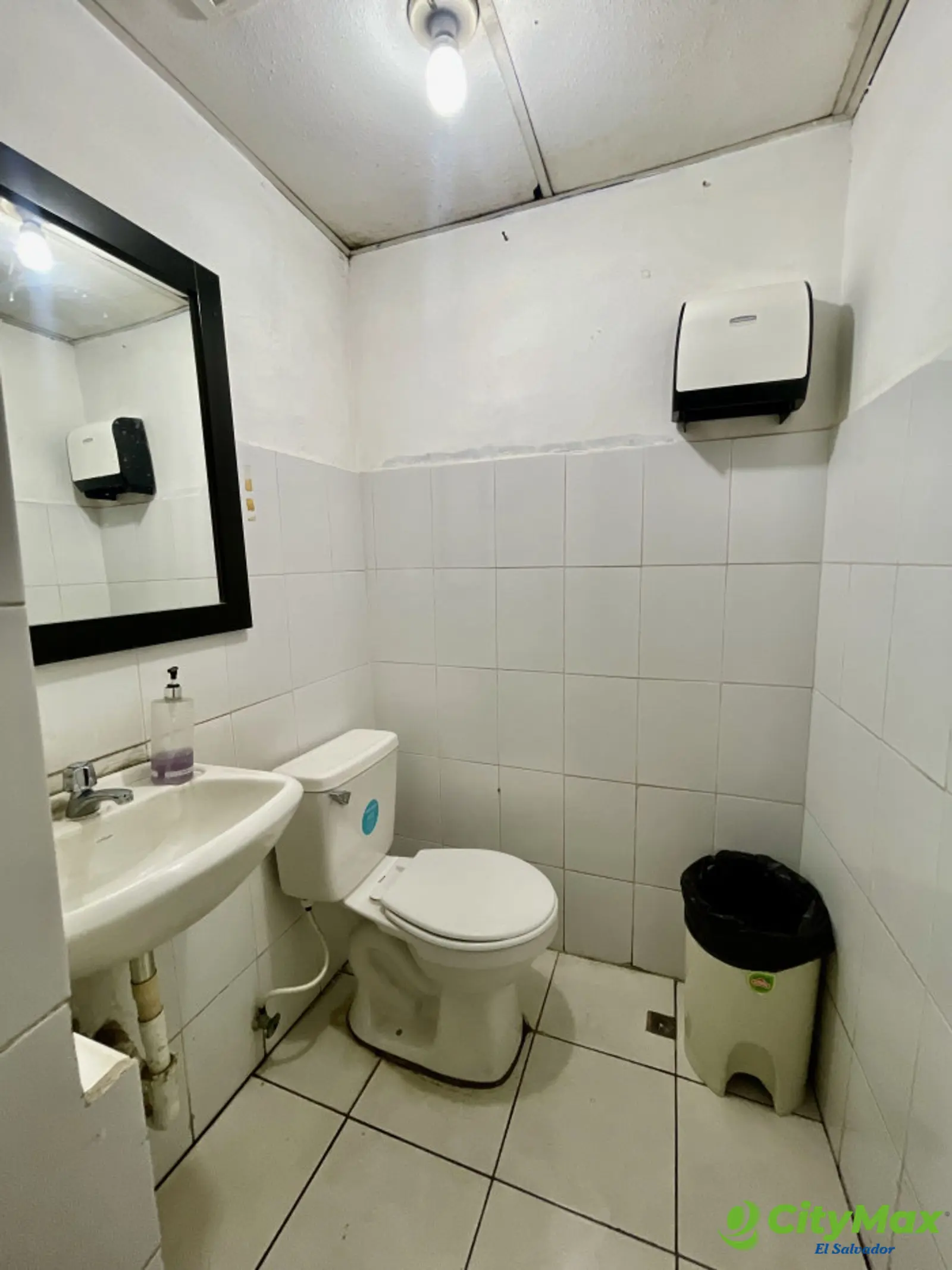 Cuatro casas en una en venta en San Juan Opico - Baño