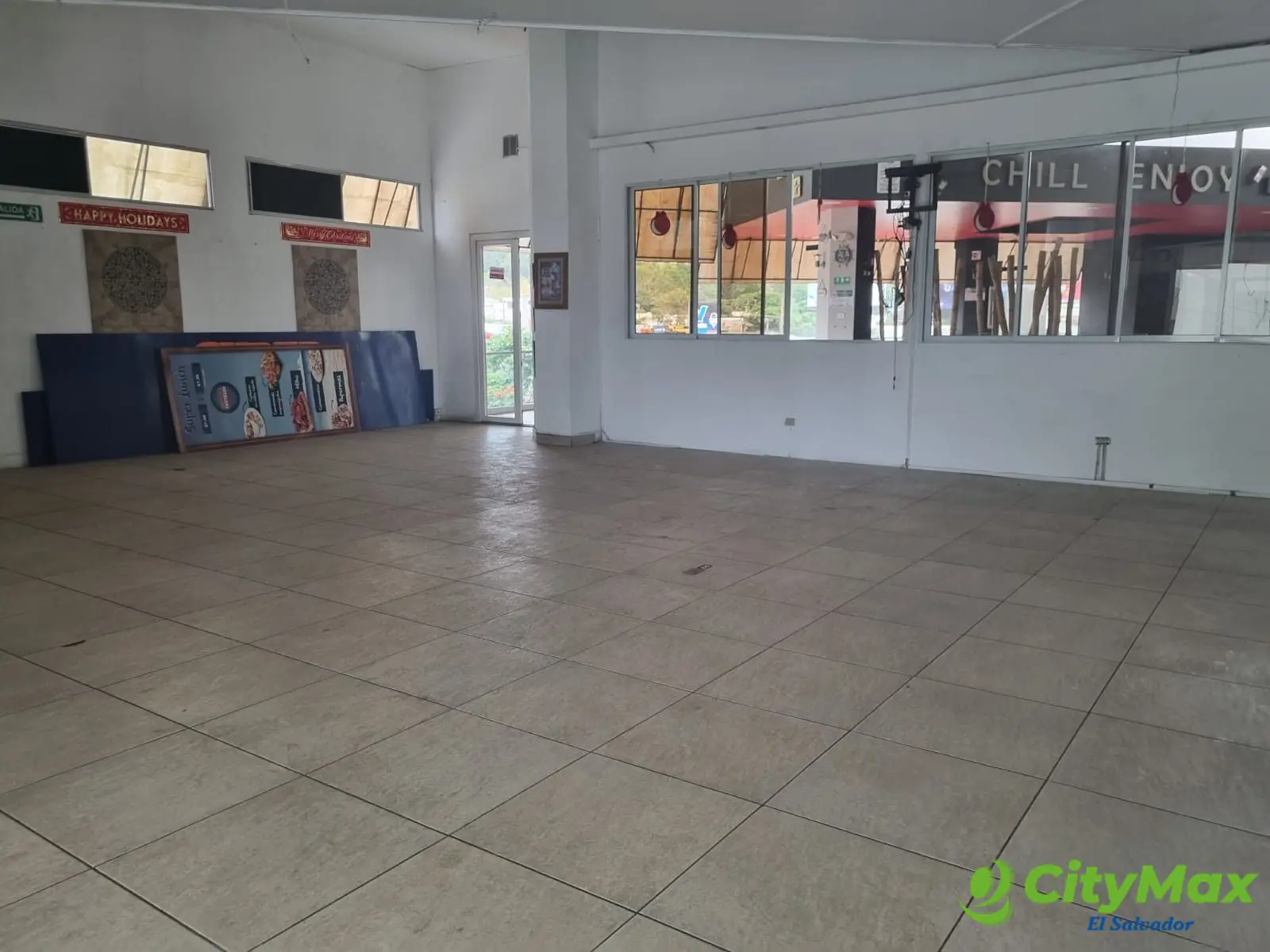 Local en alquiler 210 Metros en  Plaza L'Albero  - foto 4