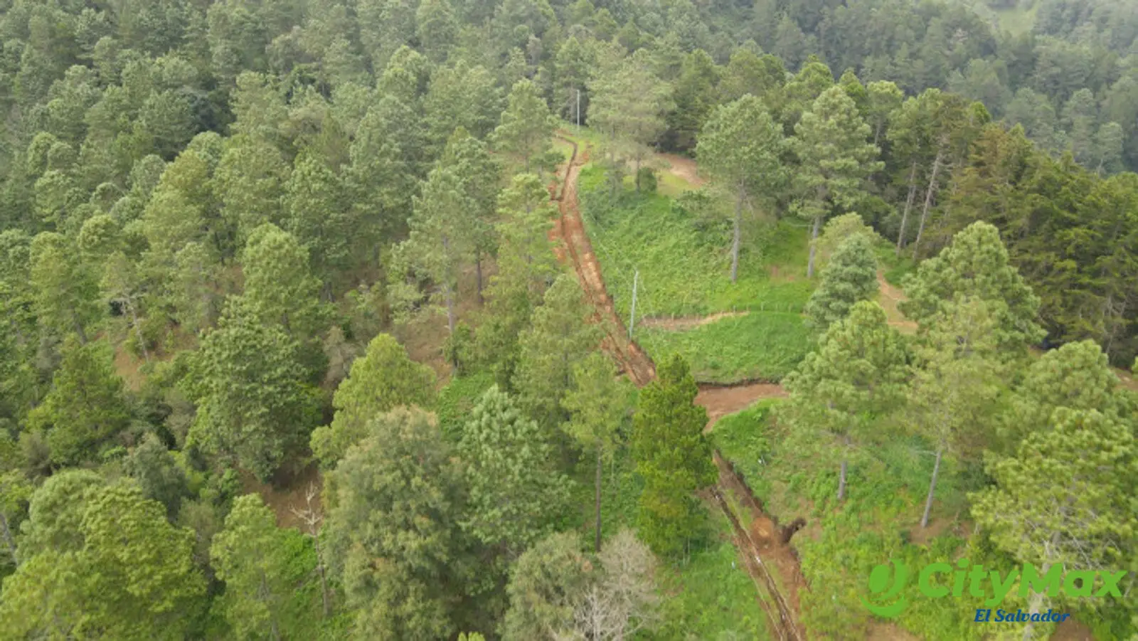Terreno en venta en Alpes de San Ignacio Chalatenango - foto 2