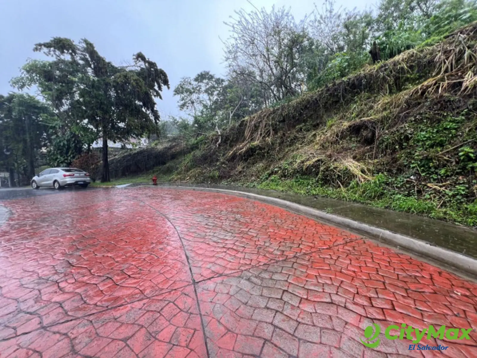 Terreno en venta en Alturas de Tenerife Santa Tecla - TERRENO