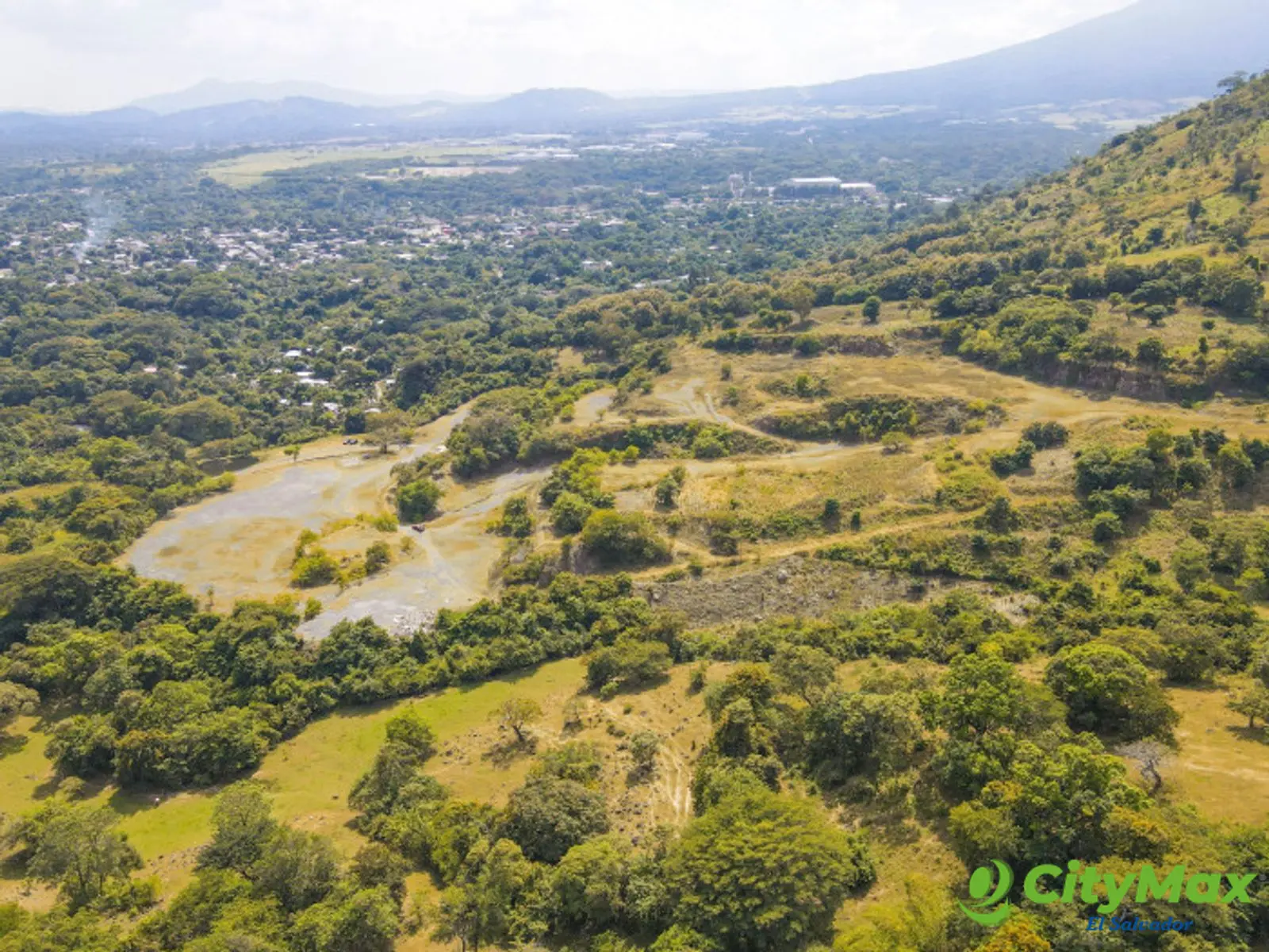 14 manzanas de terreno en venta en Joya Galana Nejapa  - foto 5