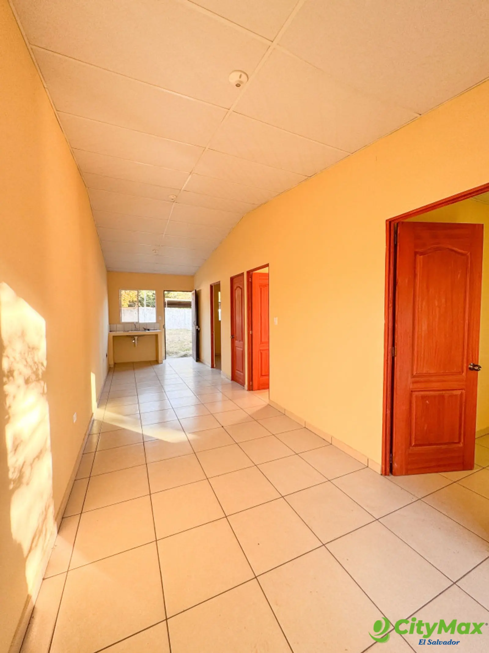 Casa en venta en residencial privado en Lourdes  - Sala de estar