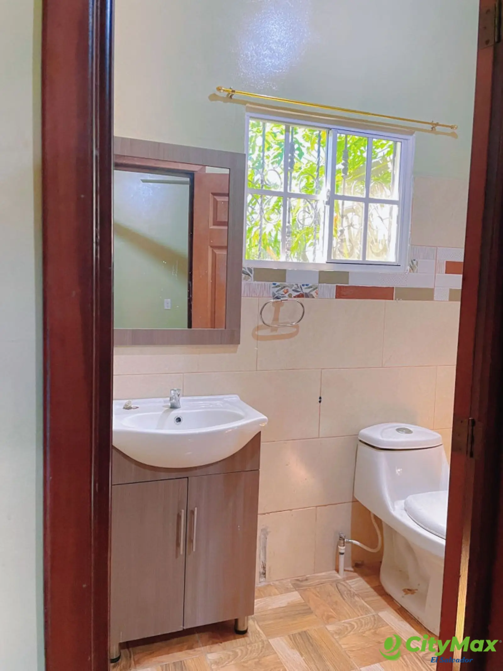 Hermosa casa en Residencial Santa Monica Chapeltique - baño 2