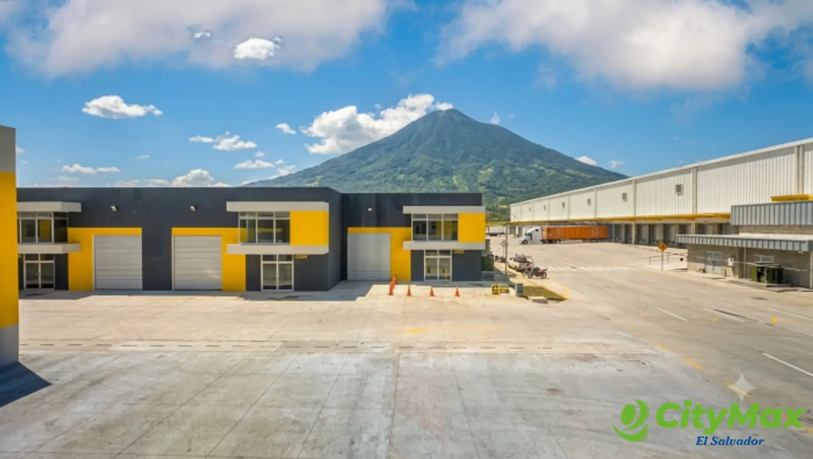 Bodega con oficina de 442 metros en Distribodegas Apopa - foto 4
