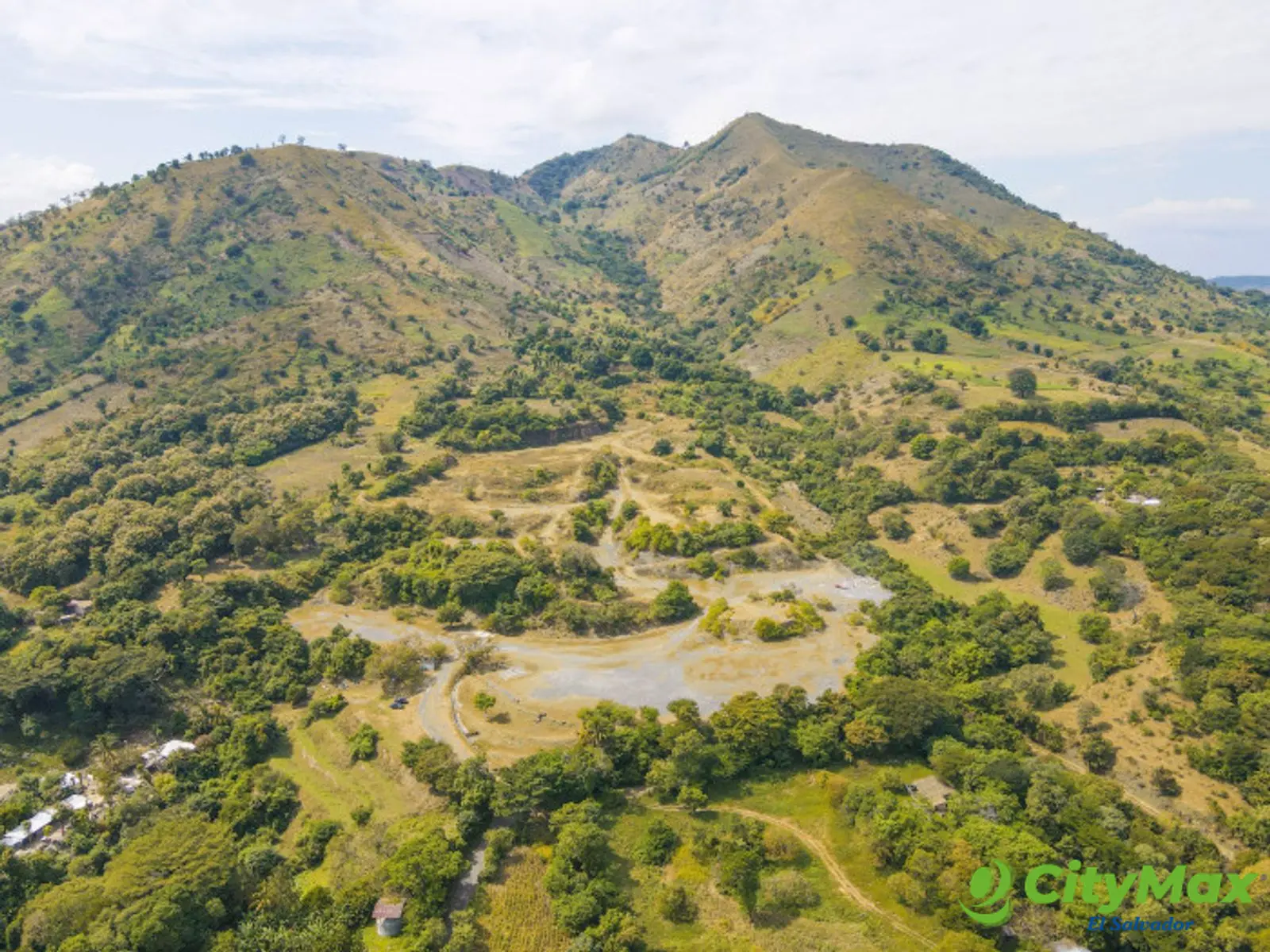14 manzanas de terreno en venta en Joya Galana Nejapa  - foto 3
