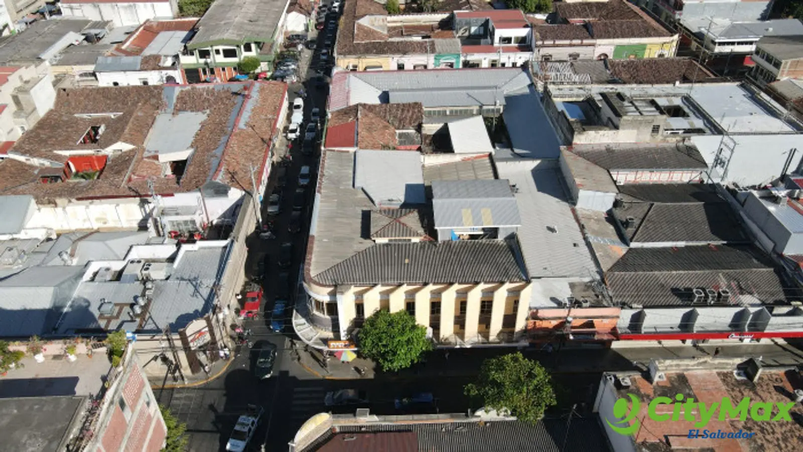 Edificio Comercial en Santa Ana en venta - Ubicación edificio comercial vista area