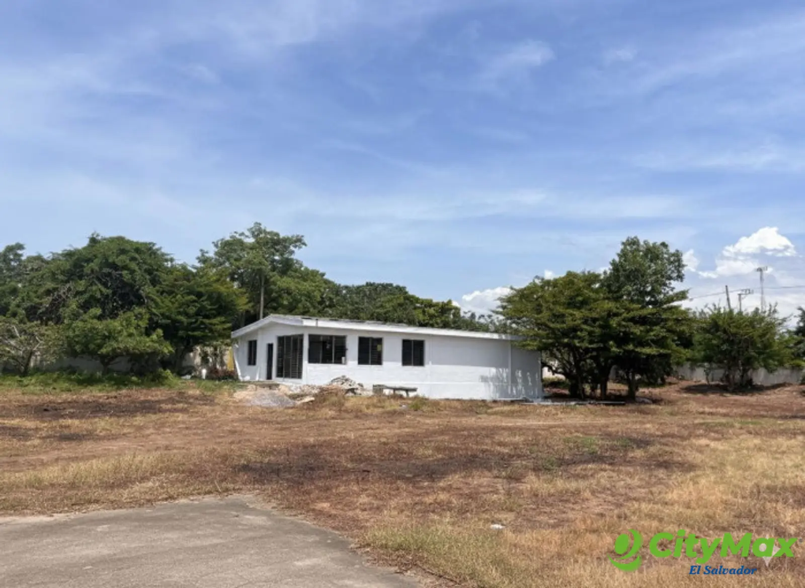 1,988 Mts de Bodega en venta o alquiler cerca frontera - foto 11