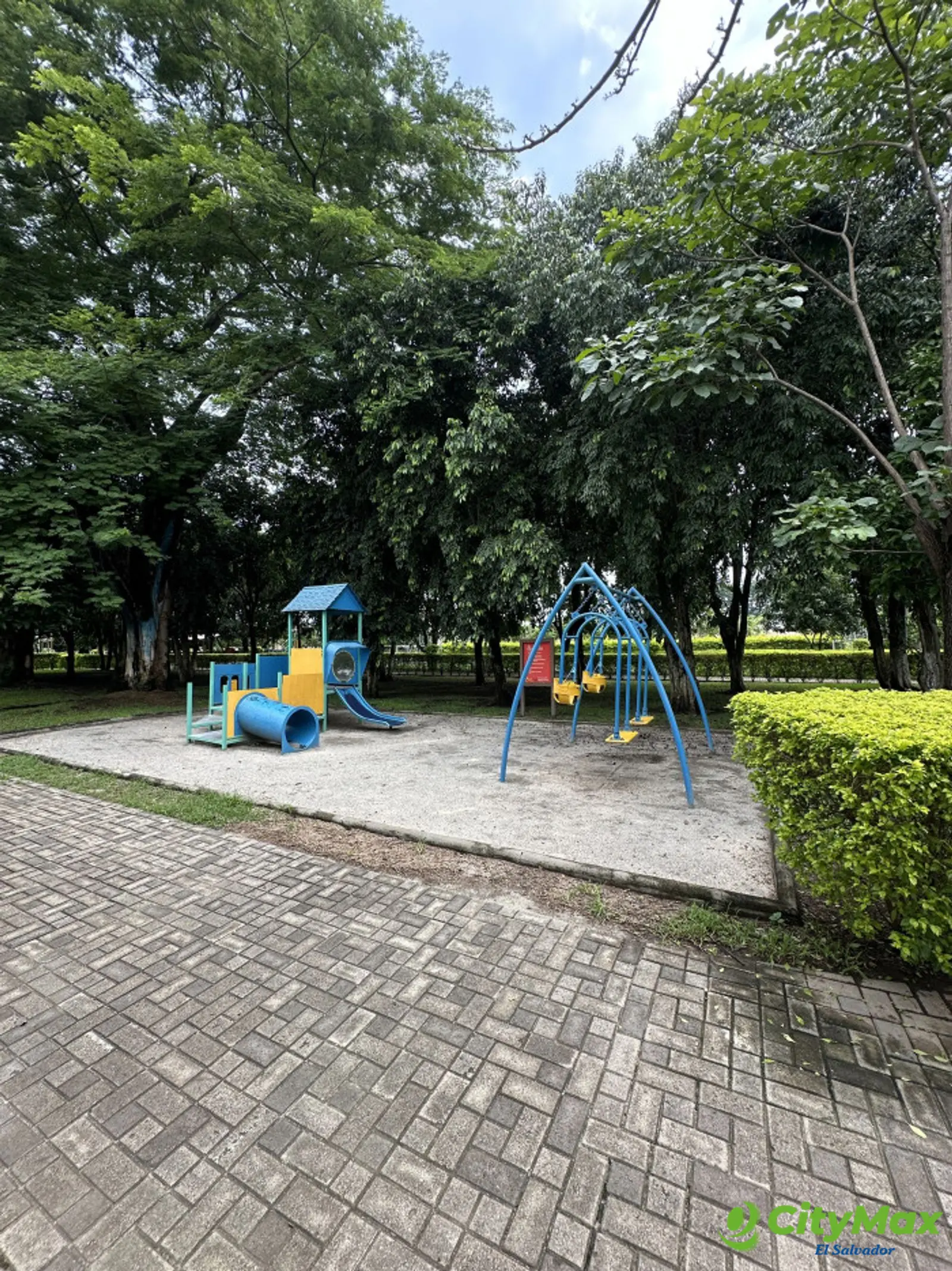 Casa en residencial privado Quintas de San Agustin - Juegos infantiles del parque del residencial