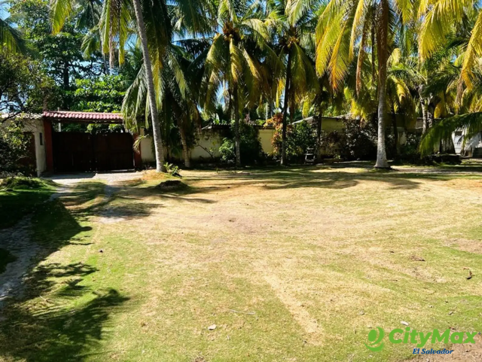 Terreno de 2 Mz orilla de playa Surf City La Libertad - foto 4