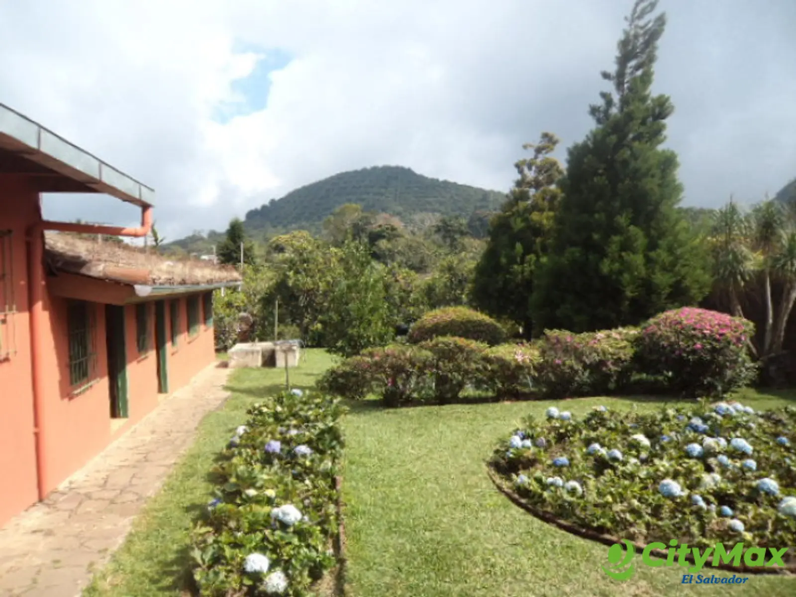  Vendo casa de campo en el centro de Apaneca Ahuachapán - foto 5