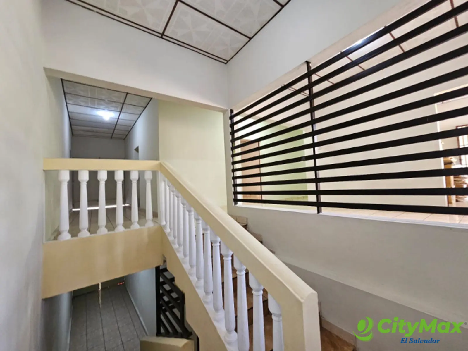 Casa comercial en centro de San Miguel - foto 11