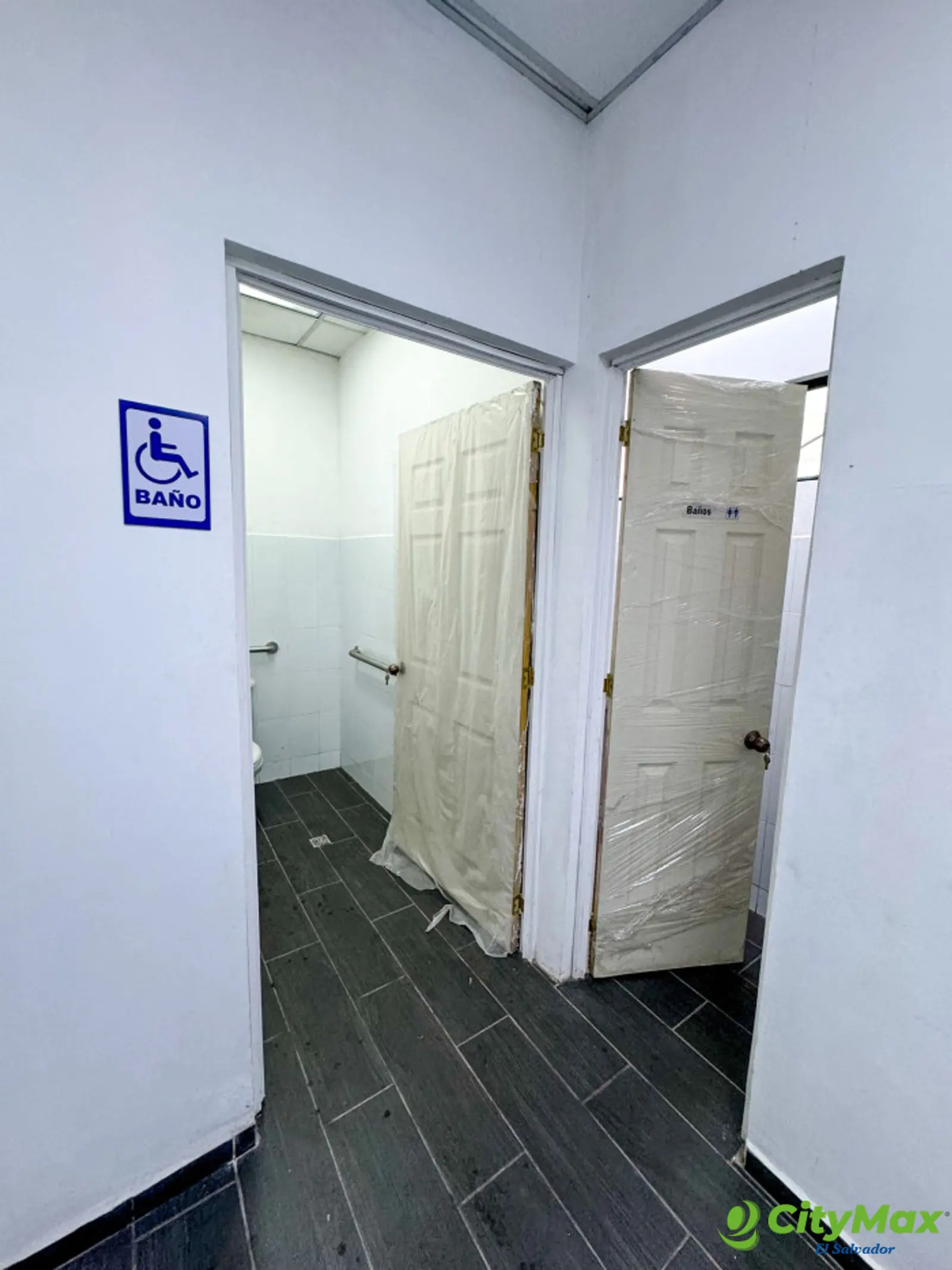 Edificio comercial en venta y renta Colonia Médica  - Baño