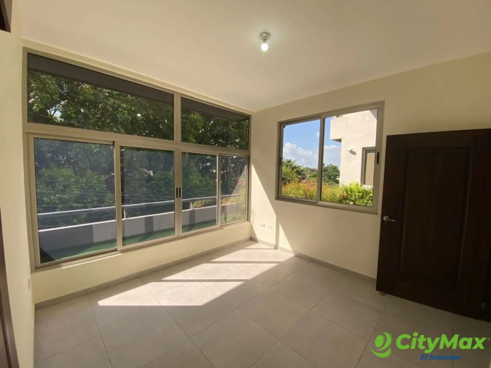 Alquilo apartamento NUEVO en colonia escalón - foto 2