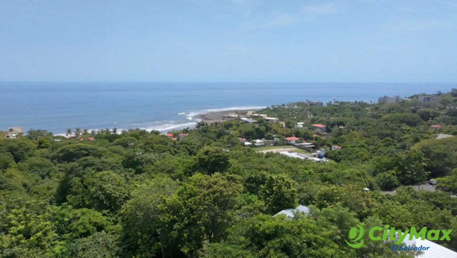 Terreno con vista panorámica playa El Zonte La Libertad - foto 6