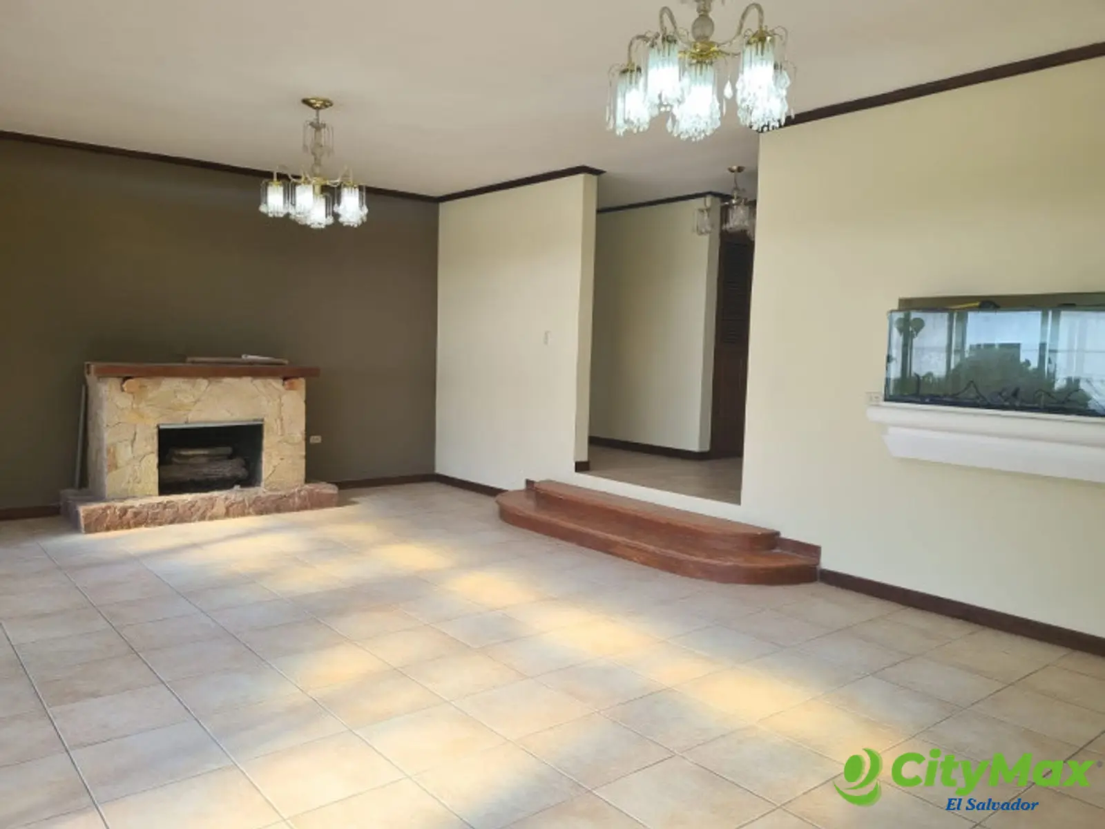 Vendo hermosa casa El Boqueron residencial o comercial - Sala familiar