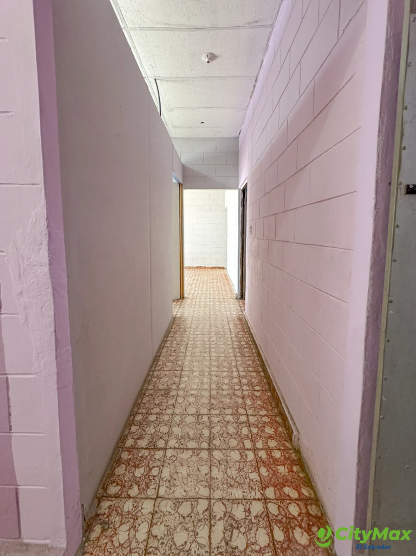 Casa con frente comercial en venta en Santa Ana - foto 13
