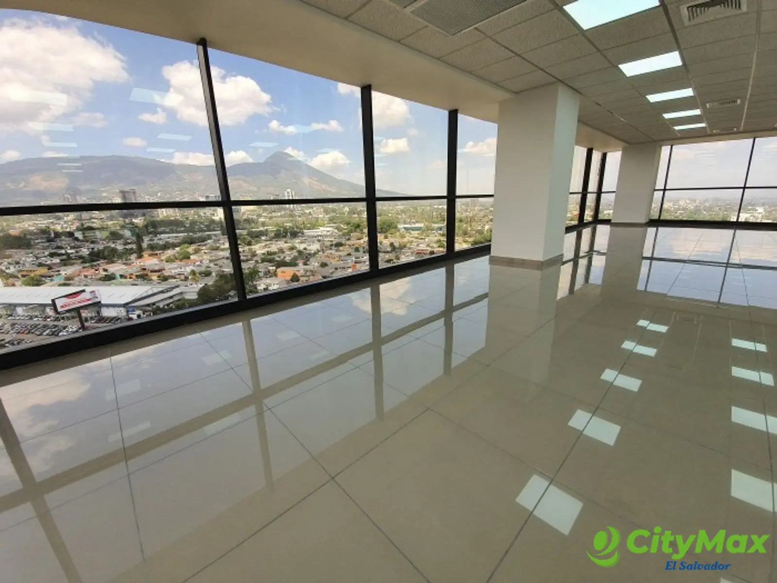 Oficina de 167 metros con acabados en Torre Corporativa - foto 6