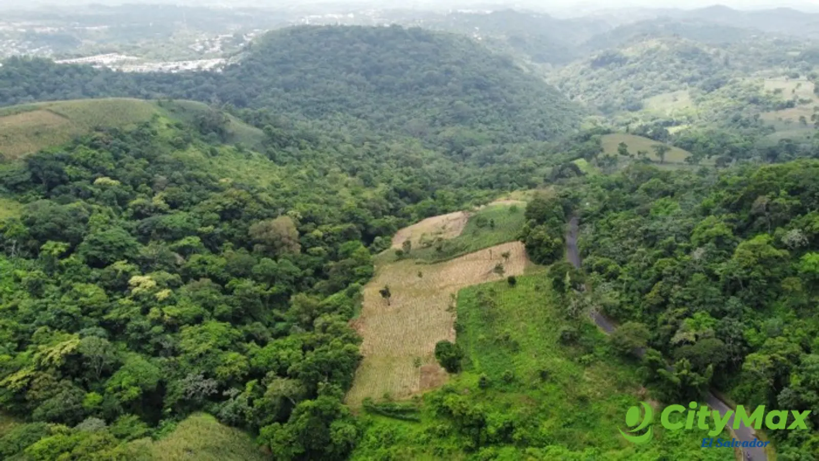 Terreno en venta contiguo a Residencial Los Manantiales - foto 6