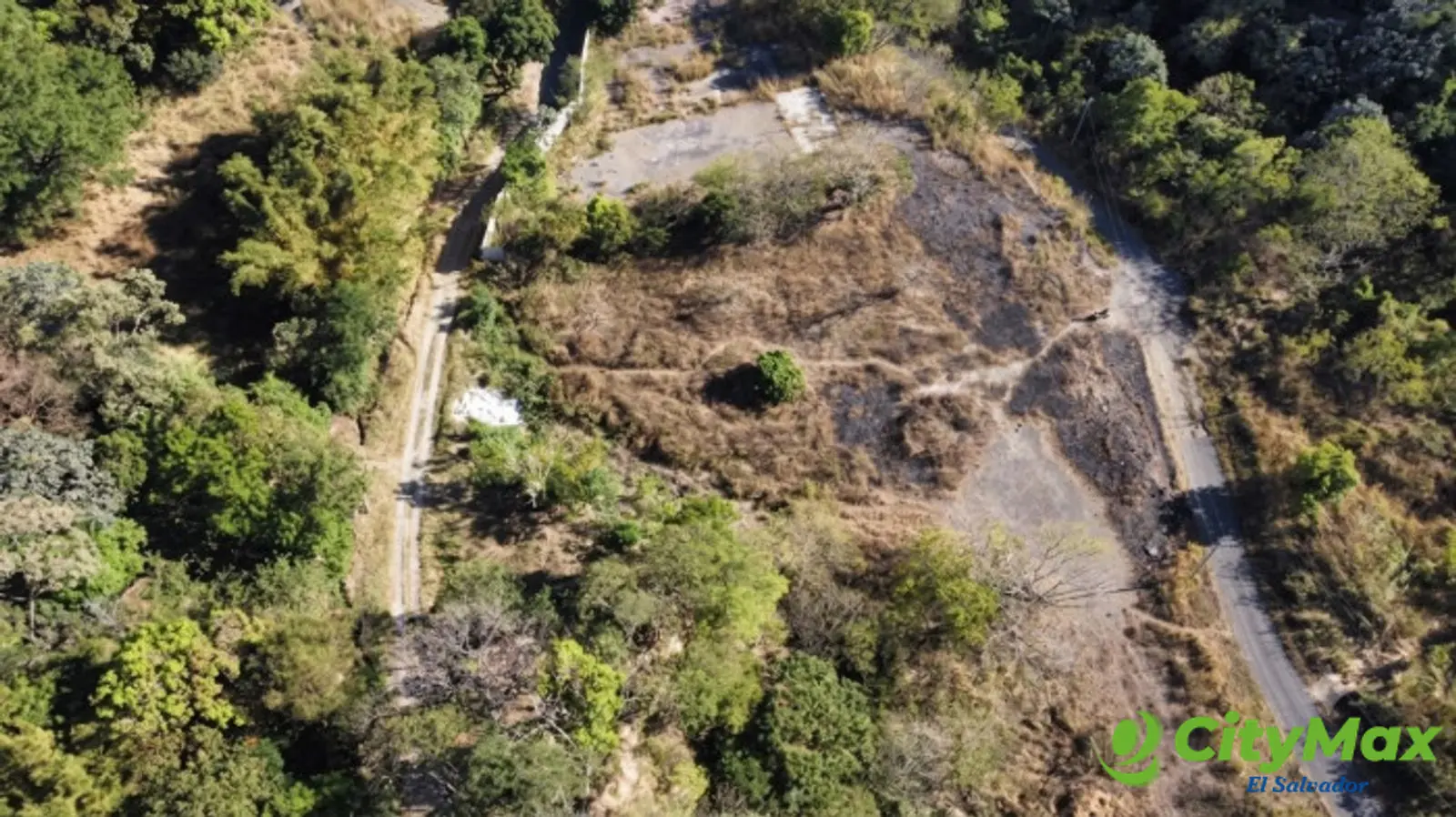 Terreno de 1 manzana vista a la ciudad Colonia Escalón - foto 3